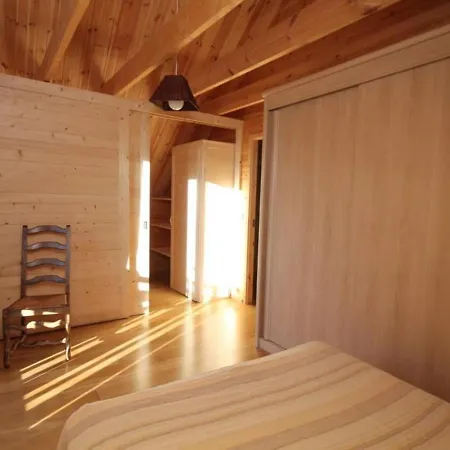 Chalet 3 Etoiles Au Mont-dore Pour 6 Pers. Avec Terrasse Et Vue Sur Le Sancy - Fr-1-608-10 *