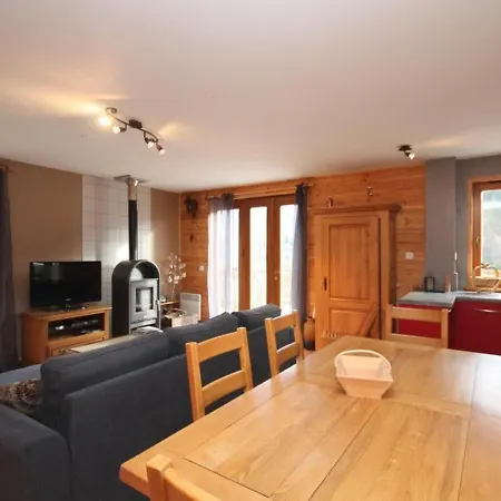 3 Etoiles Au Mont-dore Pour 6 Pers. Avec Terrasse Et Vue Sur Le Sancy - Fr-1-608-10 Alpesi faház Le Mont-Dore