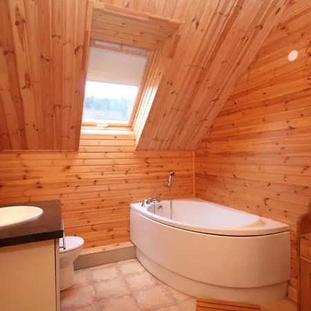 3 Etoiles Au Mont-dore Pour 6 Pers. Avec Terrasse Et Vue Sur Le Sancy - Fr-1-608-10 Chalet Le Mont-Dore