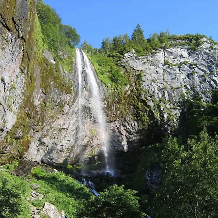 3 Etoiles Au Mont-dore Pour 6 Pers. Avec Terrasse Et Vue Sur Le Sancy - Fr-1-608-10 Le Mont-Dore